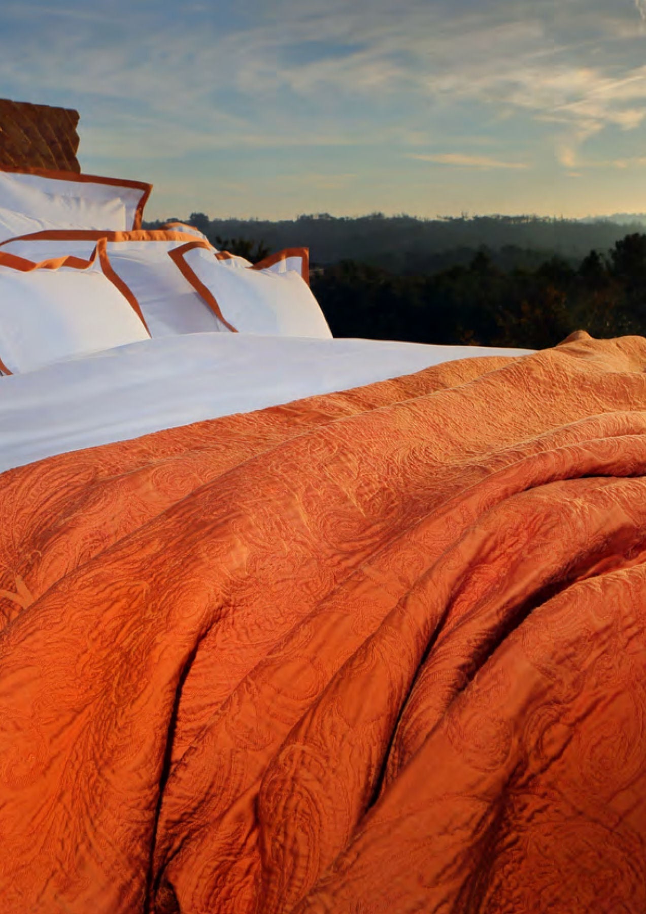 BRAGA Pillow and Bed Covers by Celso de Lemos - |VESIMI Design|