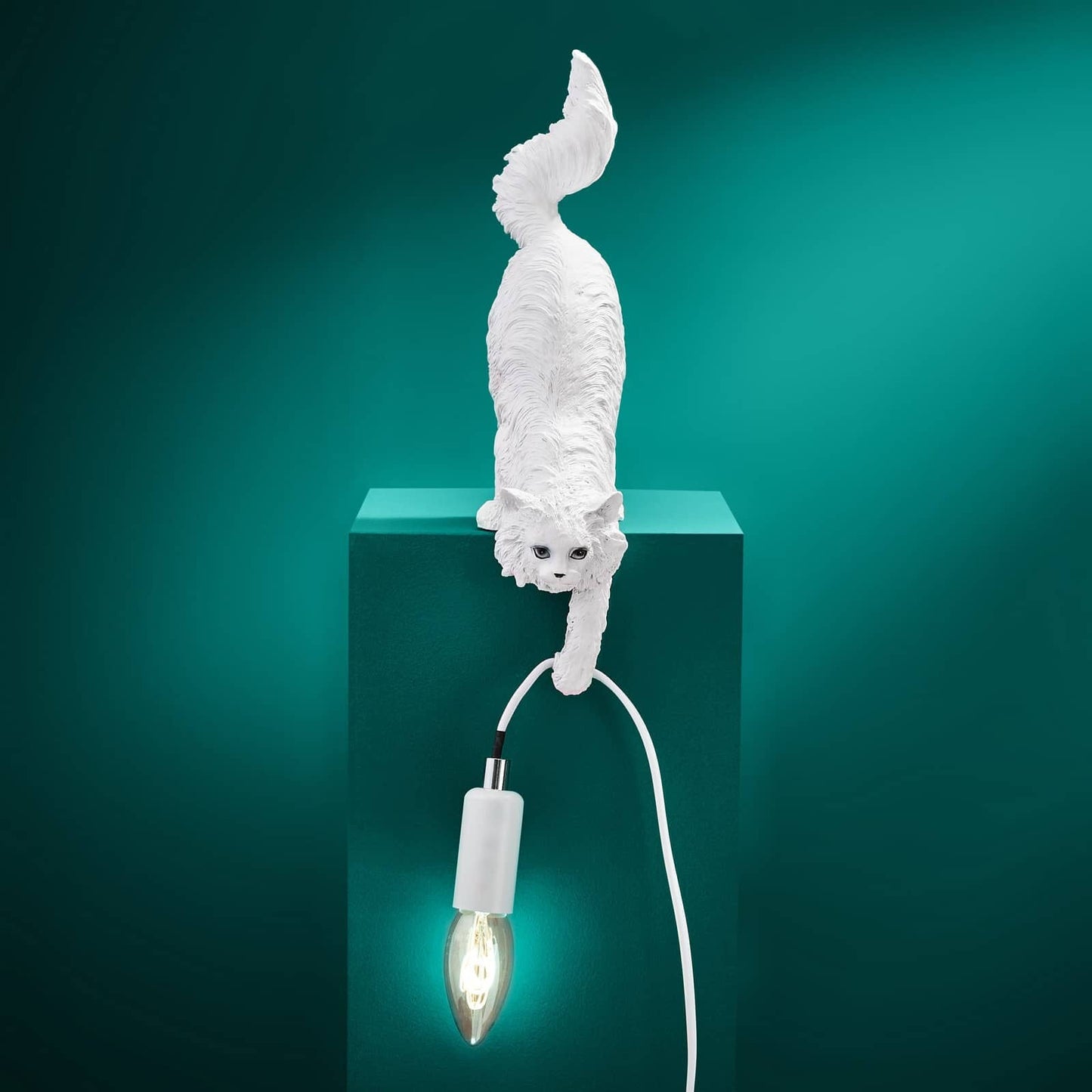 Chichi White Cat Table Lamp - |VESIMI Design| Luxury Bathrooms and Home Decor