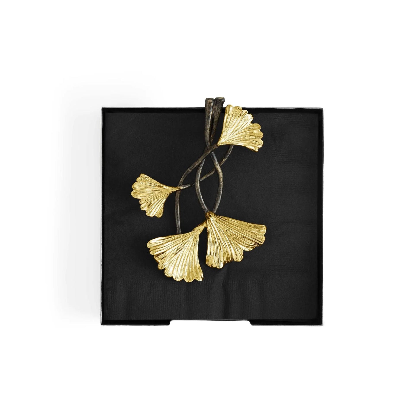 Držák na ubrousky Golden Ginkgo od Michael Aram z mosazi a nerezové oceli, dostupný jako koktejlový a jídelní držák, s motivem zvlněných ginkgo listů, Waterfall Bathrooms.