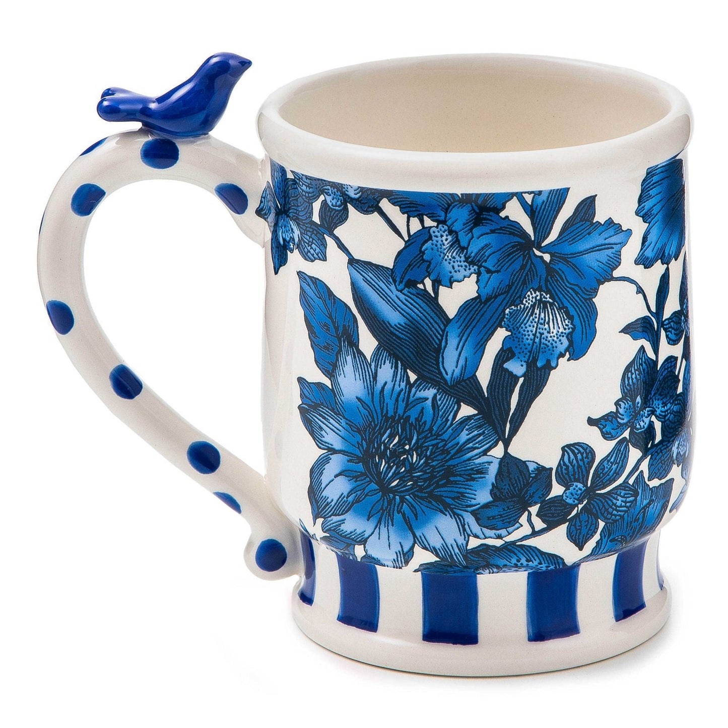 Hrnek English Garden od MacKenzie-Childs, modrá květinová keramika, s 3D keramickým ptáčkem, Waterfall Bathrooms.English Garden Mug by Mackenzie-Childs - |VESIMI Design|