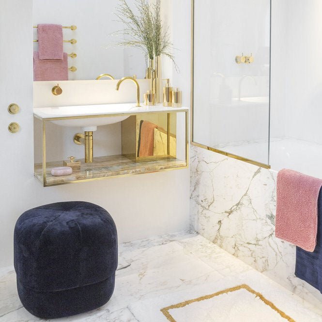 KARAT Luxury Gold & White Bathroom Rug - |VESIMI Design| Luxury and Rustic bathrooms online