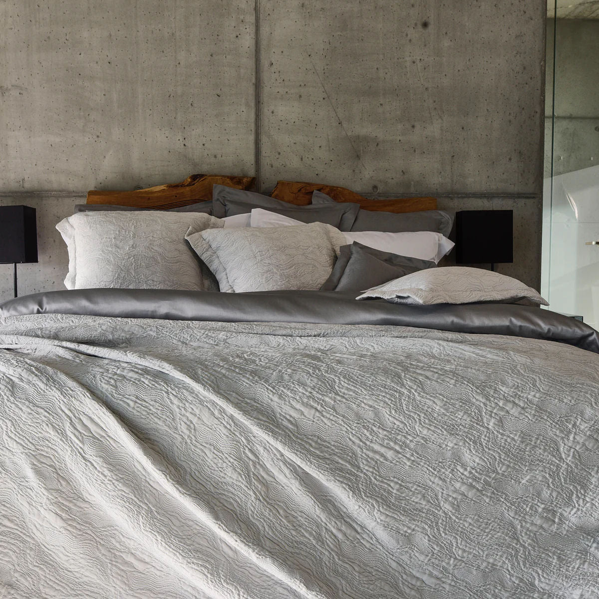 PERLE By Celso de Lemos Exclusive Bed Cover / Throw - |VESIMI Design|
