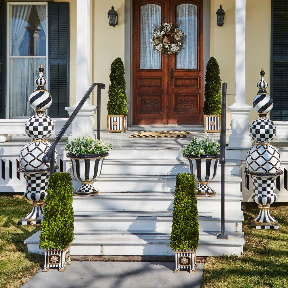 Courtly Check květináč na podstavci, MacKenzie-Childs