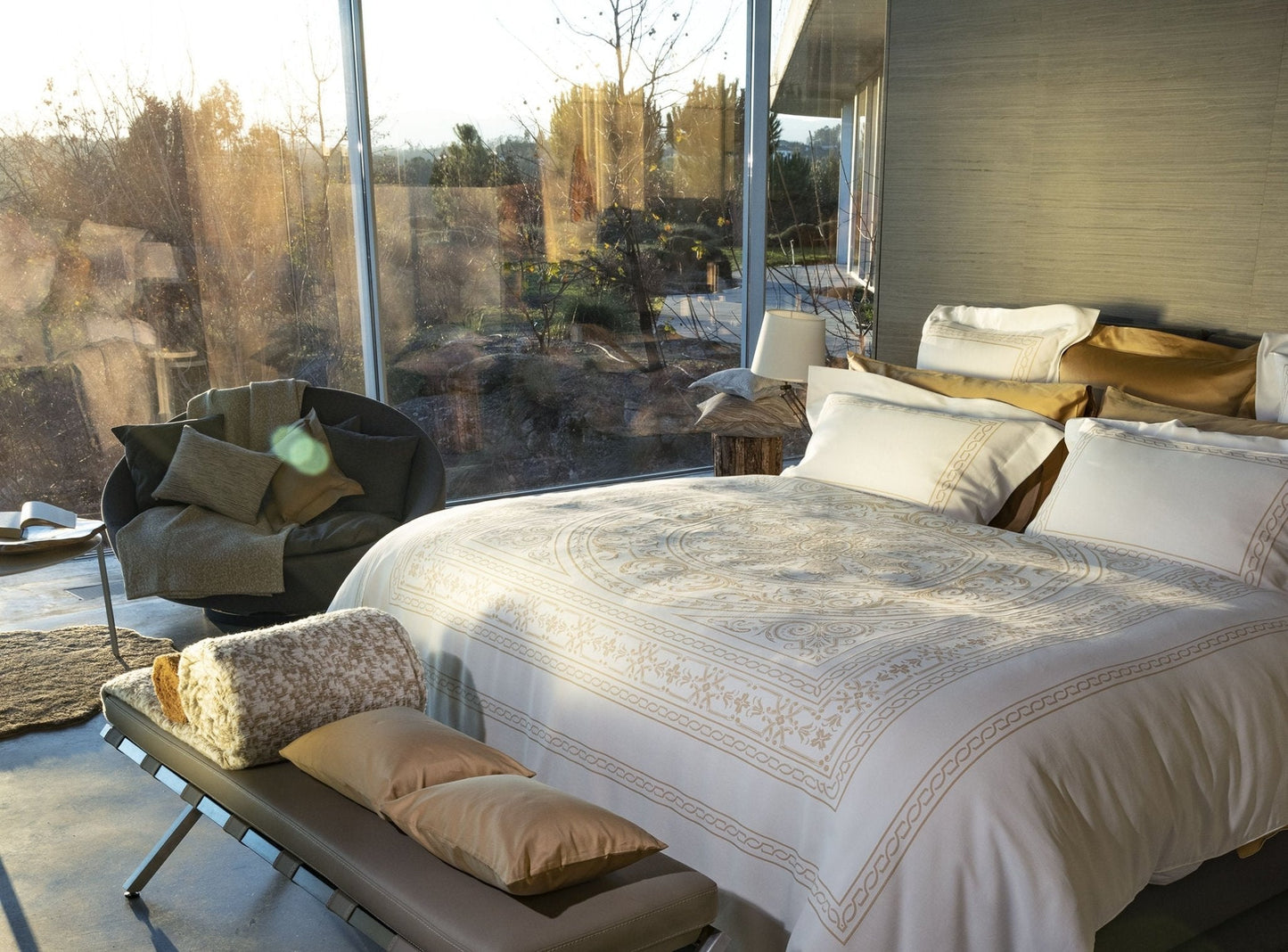 VERSAILLES Luxury White & Gold Egyptian Cotton Bed Linen - |VESIMI Design|