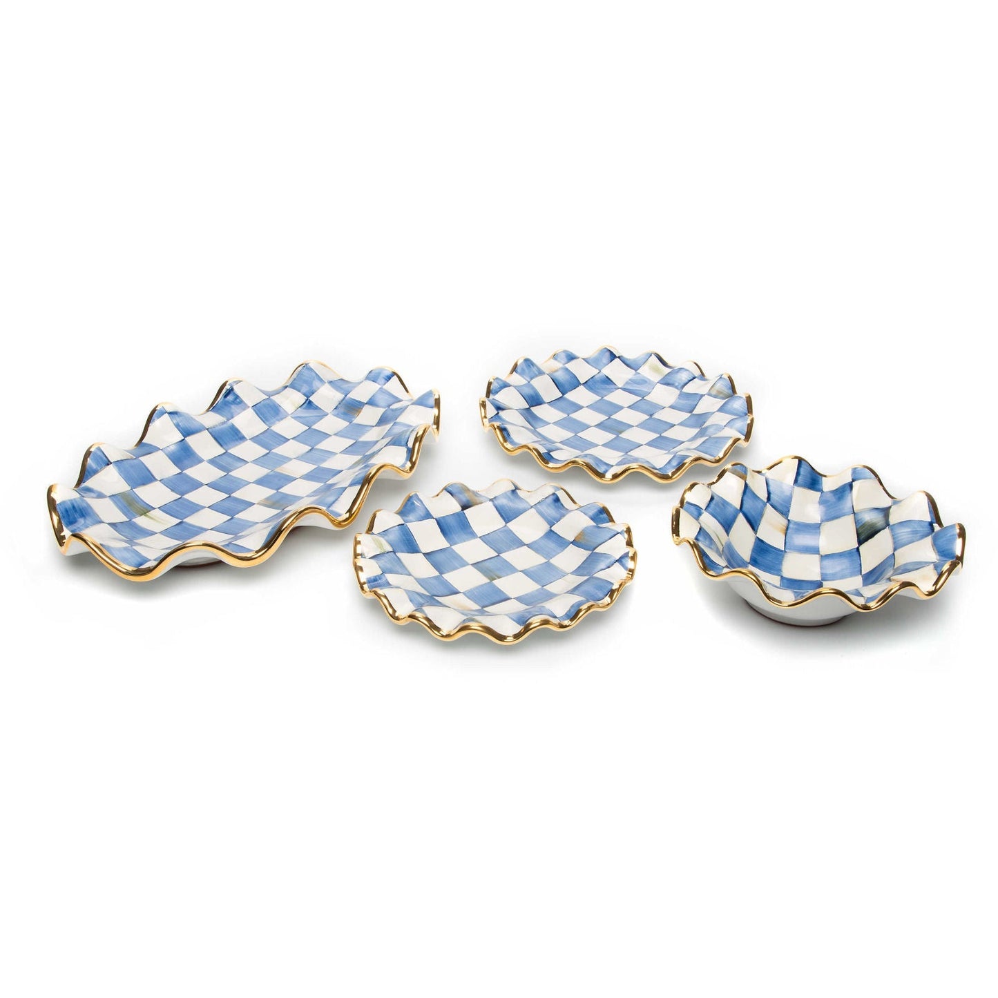 Luxusní dezertní talíř Royal Check Blue od MacKenzie-Childs, keramika, ručně malovaný vzor, zlatý lesk, Waterfall Bathrooms.