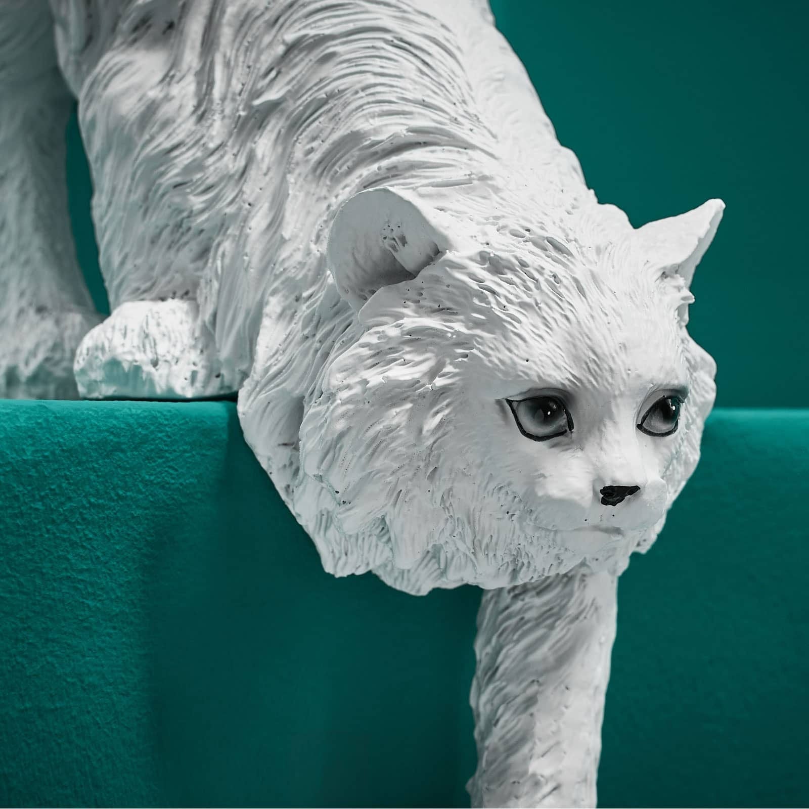Chichi White Cat Table Lamp - |VESIMI Design| Luxury Bathrooms and Home Decor