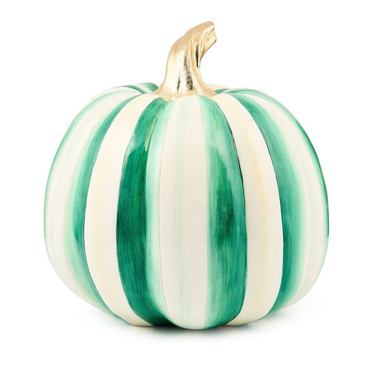 Dekorativní dýně Emerald Stripe (střední) od MacKenzie-Childs, zelený pruhovaný vzor a zlatý stonek, podzimní a halloweenská dekorace, Waterfall Bathrooms.
