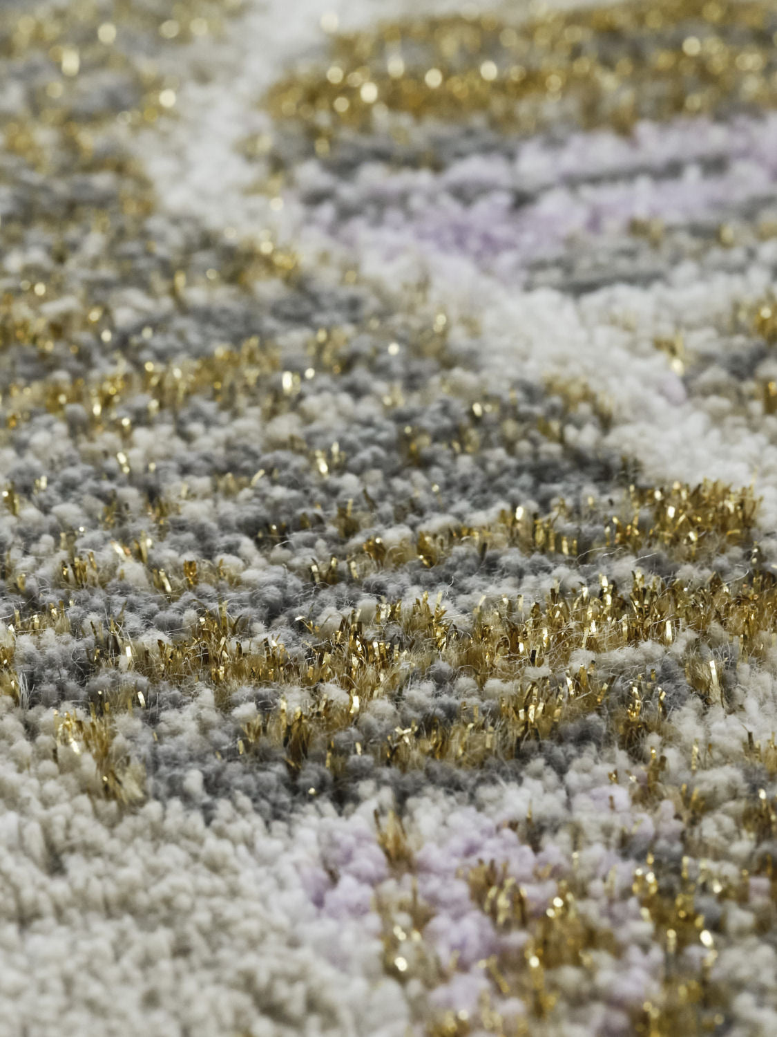 Luxusní koupelnová předložka GOLDA Violet & Gold od Abyss & Habidecor