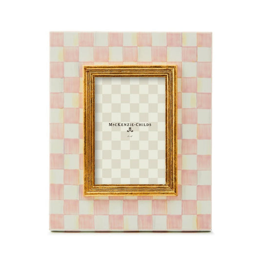 Stolní fotorámeček s ručně malovaným růžovým kostkovaným vzorem Rosy Check pro fotku 10x15 MacKenzie-Childs Waterfall Bathrooms
