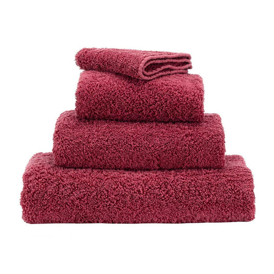 Luxusní vínově červený froté ručník s vysokou gramáží Super Pile Abyss & Habidecor Waterfall Bathrooms