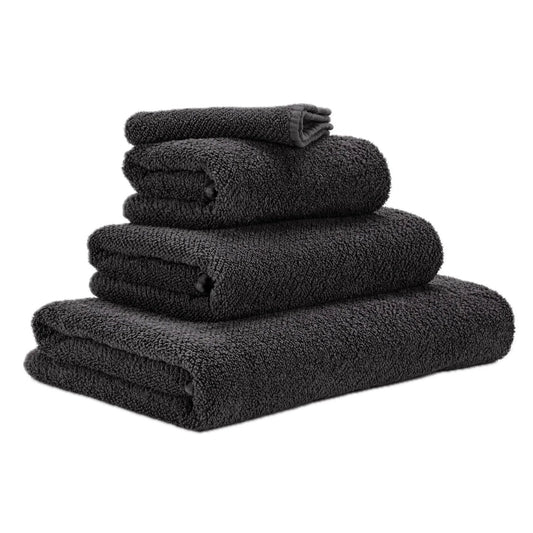 Luxusní tmavě šedý ručník 997 Volcan ze 100% egyptské bavlny Giza 70 s texturou Twill Waterfall Bathrooms