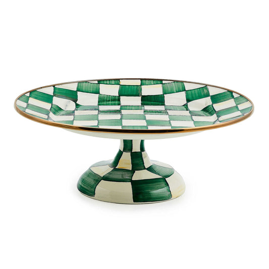 Malý servírovací podnos na nožce Emerald Check od MacKenzie-Childs se zeleným kostkovaným vzorem, Waterfall Bathrooms.