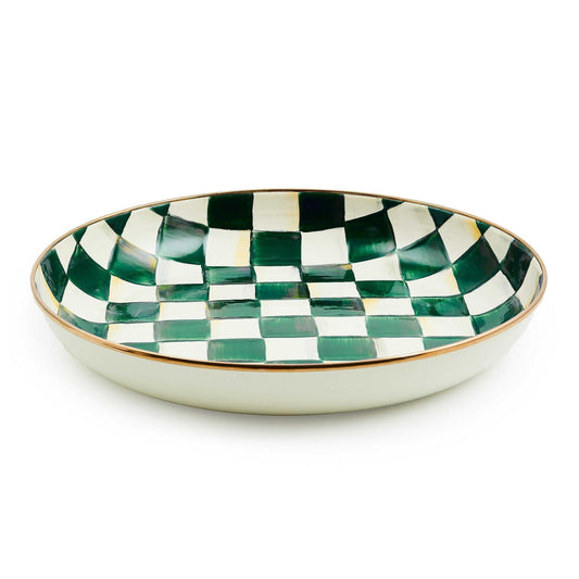 Miska Abundant Emerald Check od MacKenzie-Childs se zeleným kostkovaným vzorem, Waterfall Bathrooms.