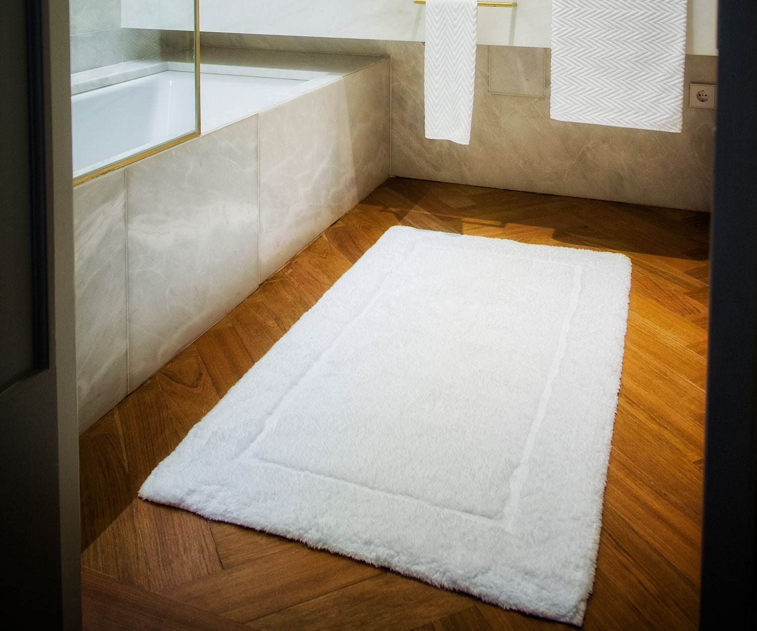 MUST Simple Egyptian Cotton Bath Mat / Rug in 60 colors - |VESIMI Design| Luxury and Rustic bathrooms online