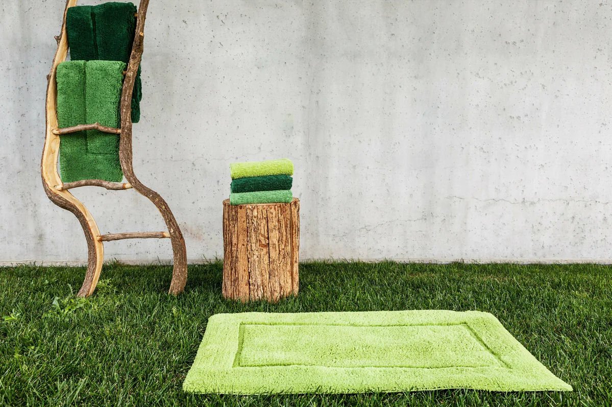 MUST Simple Egyptian Cotton Bath Mat / Rug in 60 colors - |VESIMI Design| Luxury and Rustic bathrooms online