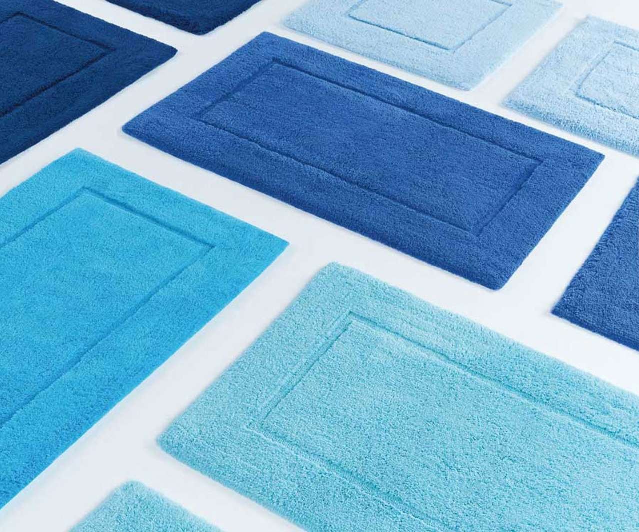 MUST Simple Egyptian Cotton Bath Mat / Rug in 60 colors - |VESIMI Design| Luxury and Rustic bathrooms online