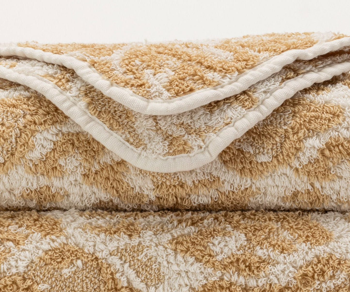 SAUVAGE Towels by Abyss & Habidecor 100% Giza Egyptian Cotton - |VESIMI Design| Luxury Bathrooms and Home Decor