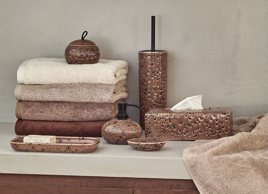 Aquanova Brown Bathroom Accessories - Beauty Box - |VESIMI Design| Luxury and Rustic bathrooms online