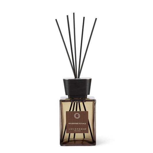 Aroma difuzér Rhubarbe Royale od Locherber Milano s dřevěným víčkem, vůně grapefruit, rebarbora a bílé mechy, Waterfall Bathrooms.