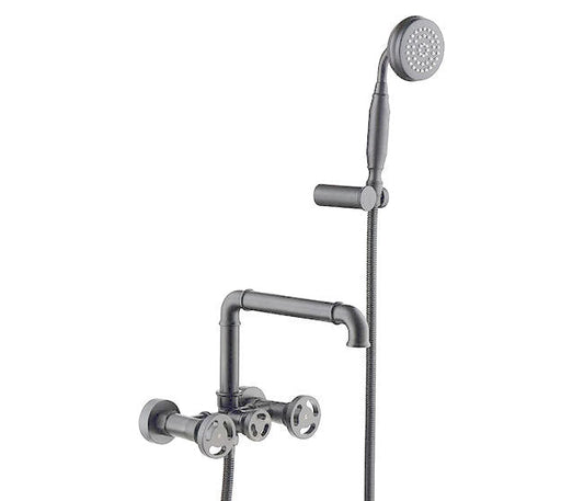 Nástěnná vanová baterie v designu vodovodních trubek v barvě broušený nikl se sprchovým setem Waterfall Bathrooms