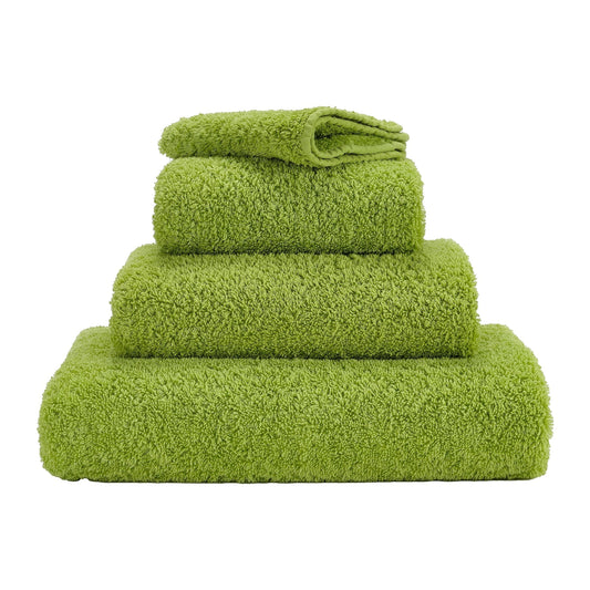 Luxusní ručník z egyptské bavlny ve svěží jablečně zelené barvě Apple Green Super Pile Abyss & Habidecor Waterfall Bathrooms