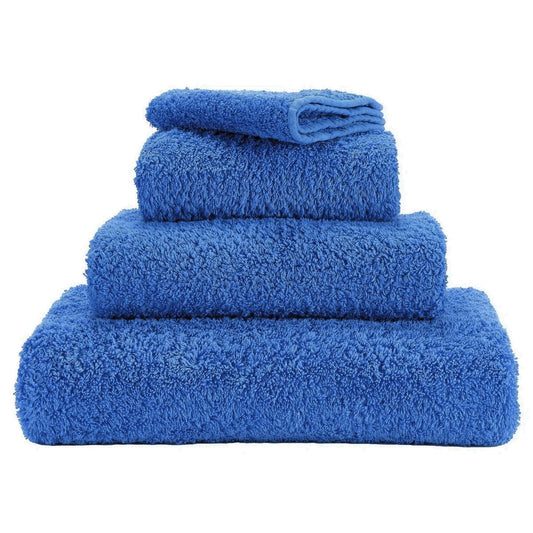 Luxusní tmavě modrý froté ručník s vysokou gramáží Super Pile Abyss Habidecor Waterfall Bathrooms