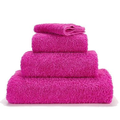Luxusní ručník z egyptské bavlny v sytém odstínu magentové růžové Happy Pink Super Pile Abyss & Habidecor Waterfall Bathrooms