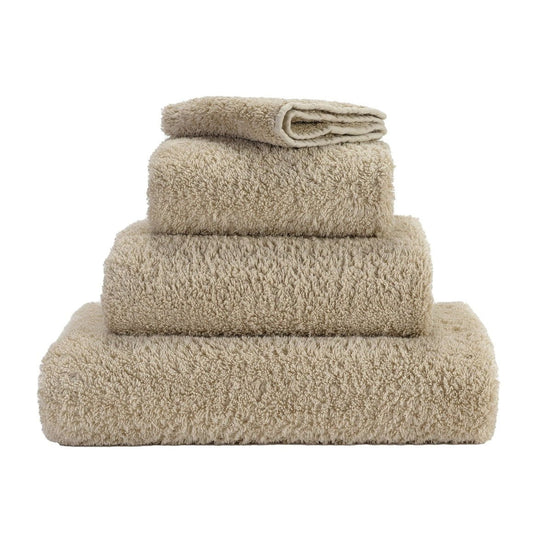 Luxusní ručník z egyptské bavlny v přirozeném lněném odstínu Linen Super Pile Abyss & Habidecor Waterfall Bathrooms