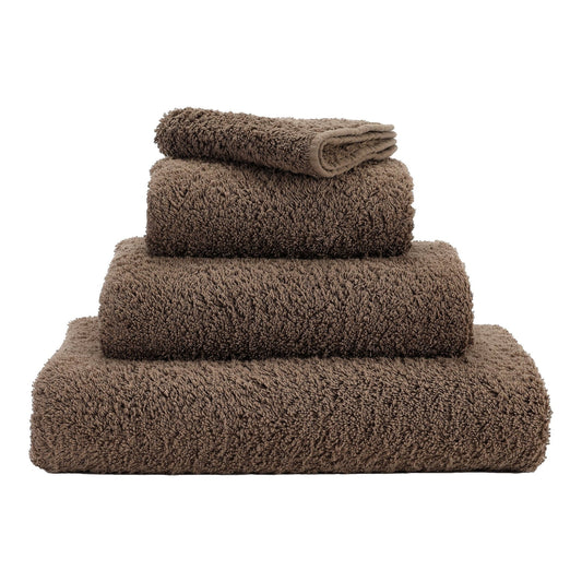 Luxusní ručník z egyptské bavlny v zemitém hříbkově hnědém odstínu Funghi Super Pile Abyss & Habidecor Waterfall Bathrooms