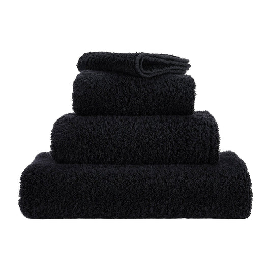 Luxusní ručník z egyptské bavlny v hlubokém černém odstínu Black Super Pile Abyss & Habidecor Waterfall Bathrooms