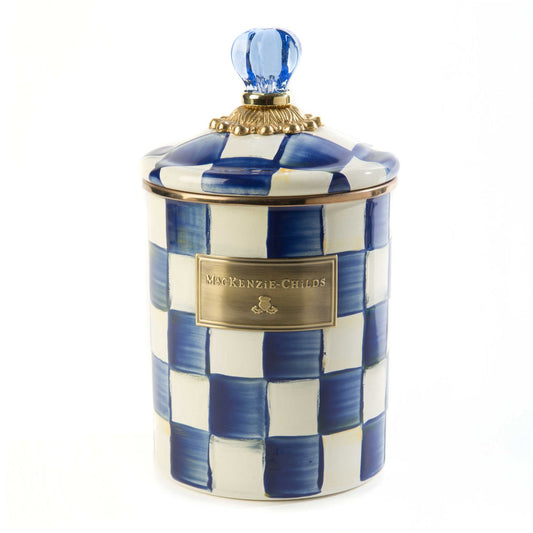 Střední ručně malovaná smaltovaná dóza Royal Check Blue od MacKenzie-Childs, smalt, modré šachovnice, modrý skleněný knoflík, Waterfall Bathrooms.
