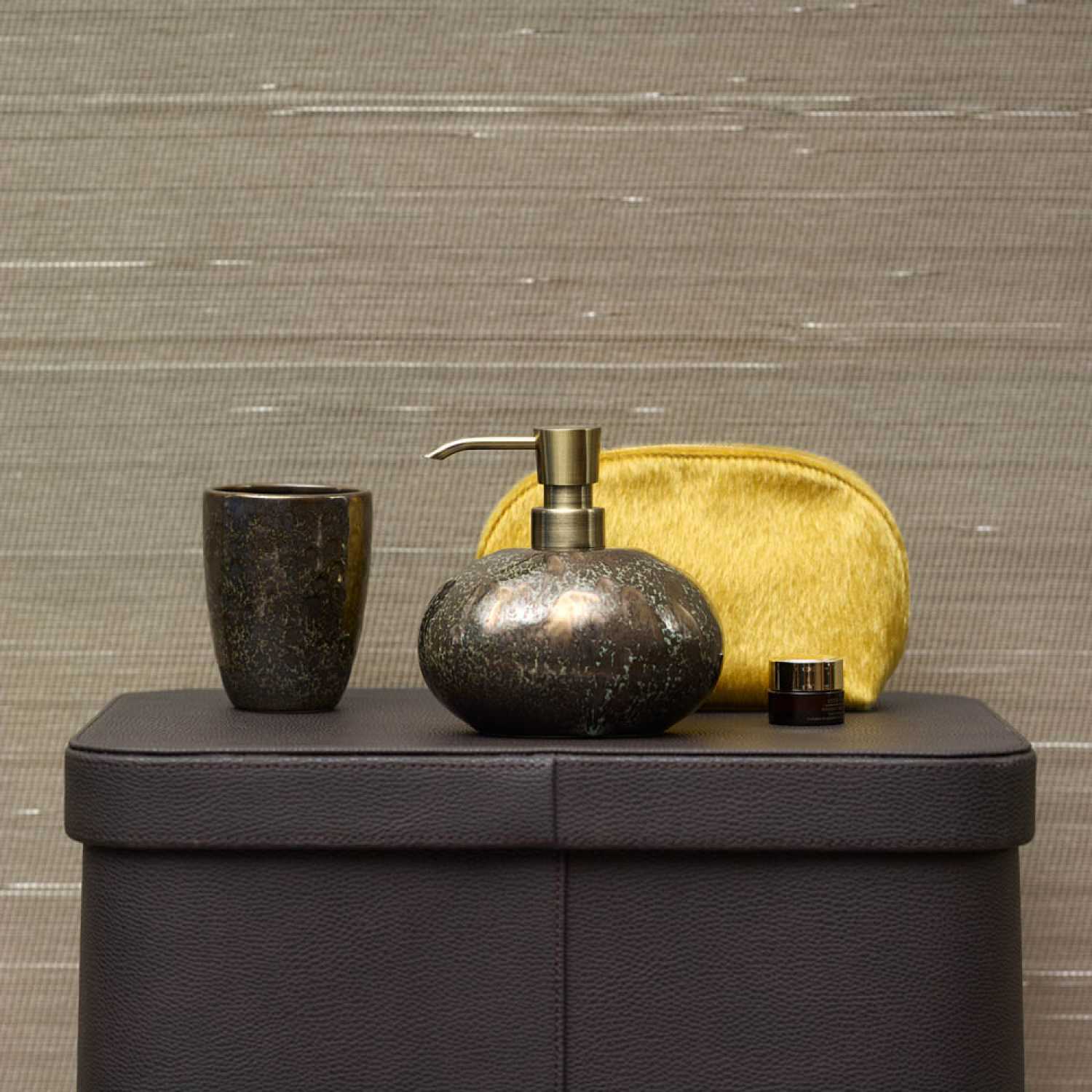 Vintage Bronze Bathroom Accessories - Bowl with Lid - |VESIMI Design| Luxury and Rustic bathrooms online